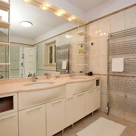 וילה 5* Seaview Clara For 12+ Guests, *