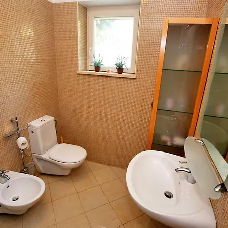 5* Seaview Clara For 12+ Guests,