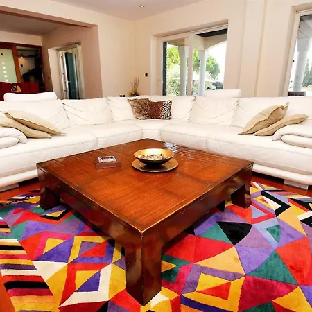 5* Seaview Clara For 12+ Guests, וילה Kožino