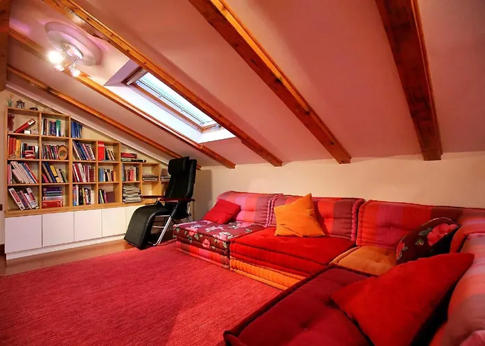5* Seaview Clara For 12+ Guests, *