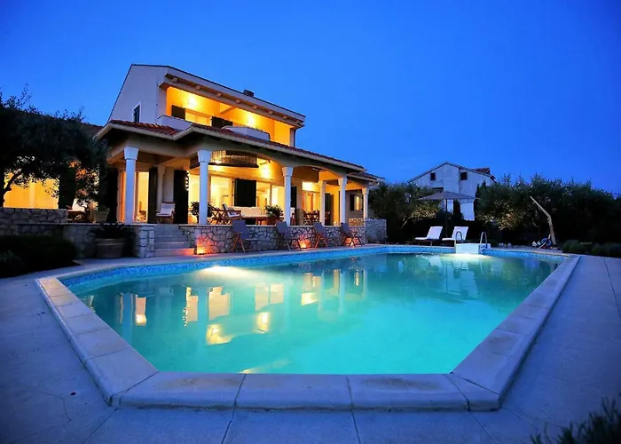 Vila 5* Seaview Clara For 12+ Guests, Kozino