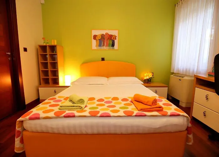 Vila 5* Seaview Clara For 12+ Guests,