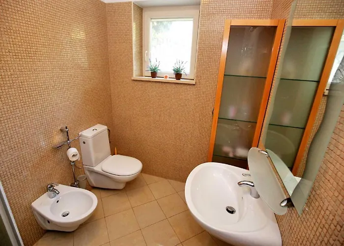 5* Seaview Clara For 12+ Guests,
