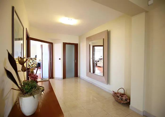 Vila 5* Seaview Clara For 12+ Guests,