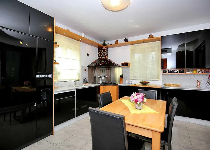Vila 5* Seaview Clara For 12+ Guests, *