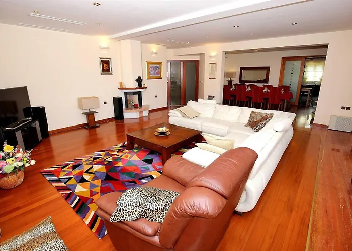 5* Seaview Clara For 12+ Guests,