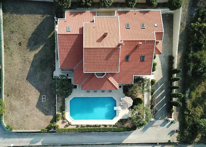 5* Seaview Clara For 12+ Guests, Vila *