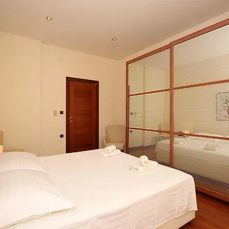 빌라 5* Seaview Clara For 12+ Guests, *