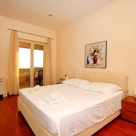 5* Seaview Clara For 12+ Guests, 别墅