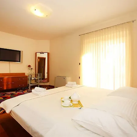 빌라 5* Seaview Clara For 12+ Guests, Kožino