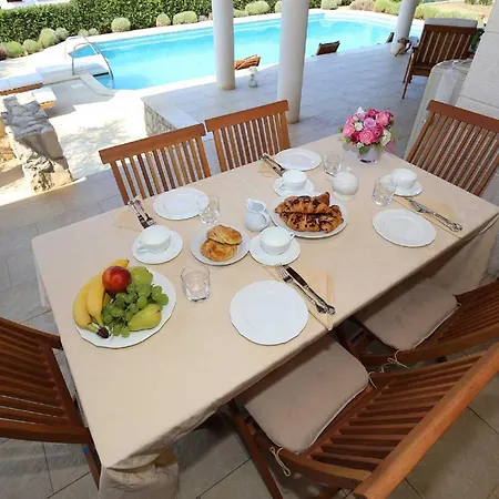 빌라 5* Seaview Clara For 12+ Guests, Kožino