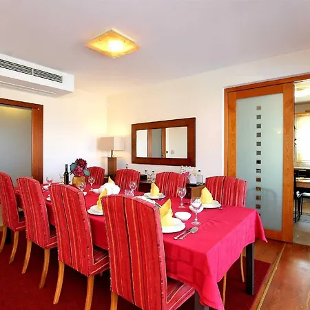 빌라 5* Seaview Clara For 12+ Guests, Kožino