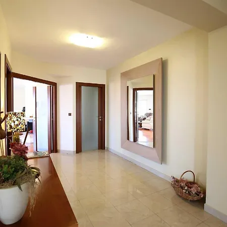 빌라 5* Seaview Clara For 12+ Guests,