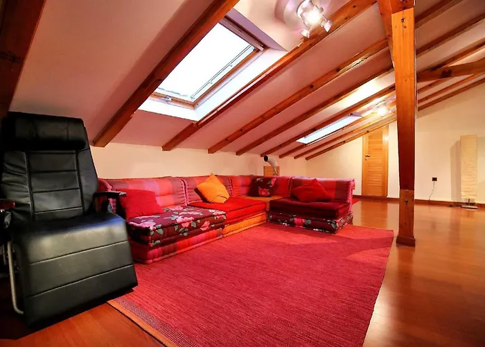 5* Seaview Clara For 12+ Guests, Vila